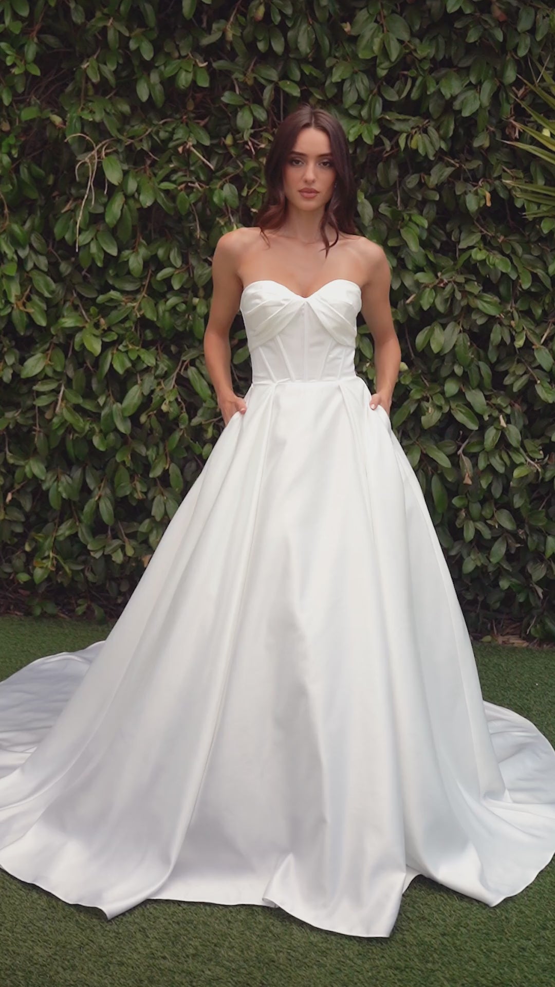 Ladivine CDS512W DRESS